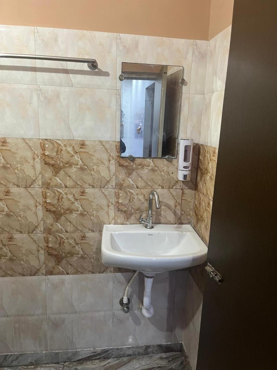 Lodge Babul Kalkuta Zewnętrze zdjęcie